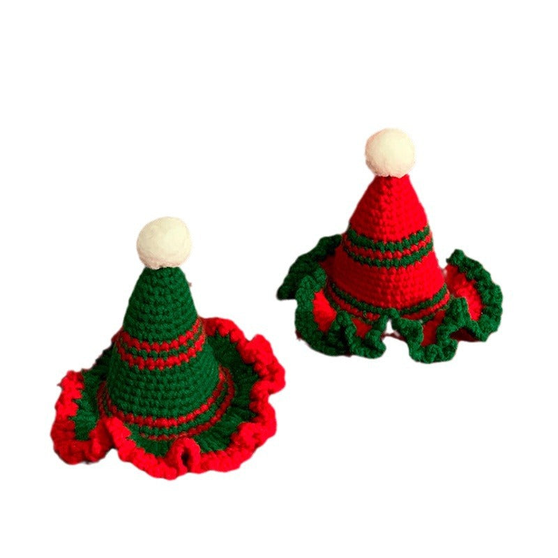 Christmas hat knitted for pet