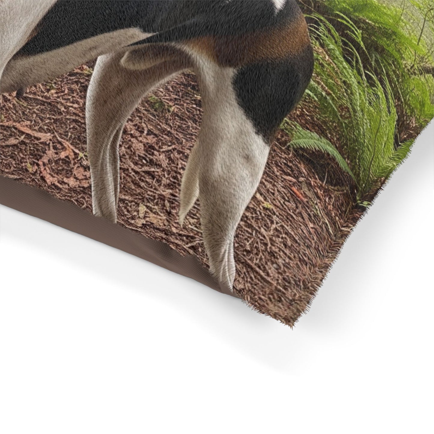Majestic Tree Hound Pet Bed
