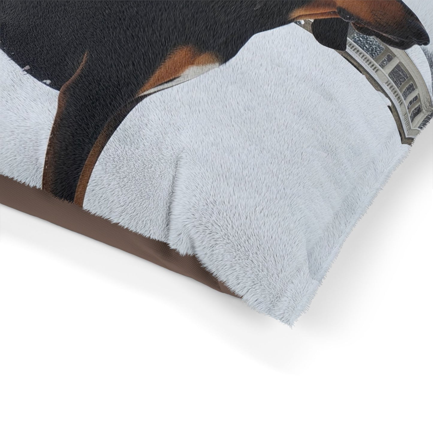 Black and Tan Hound Pet Bed