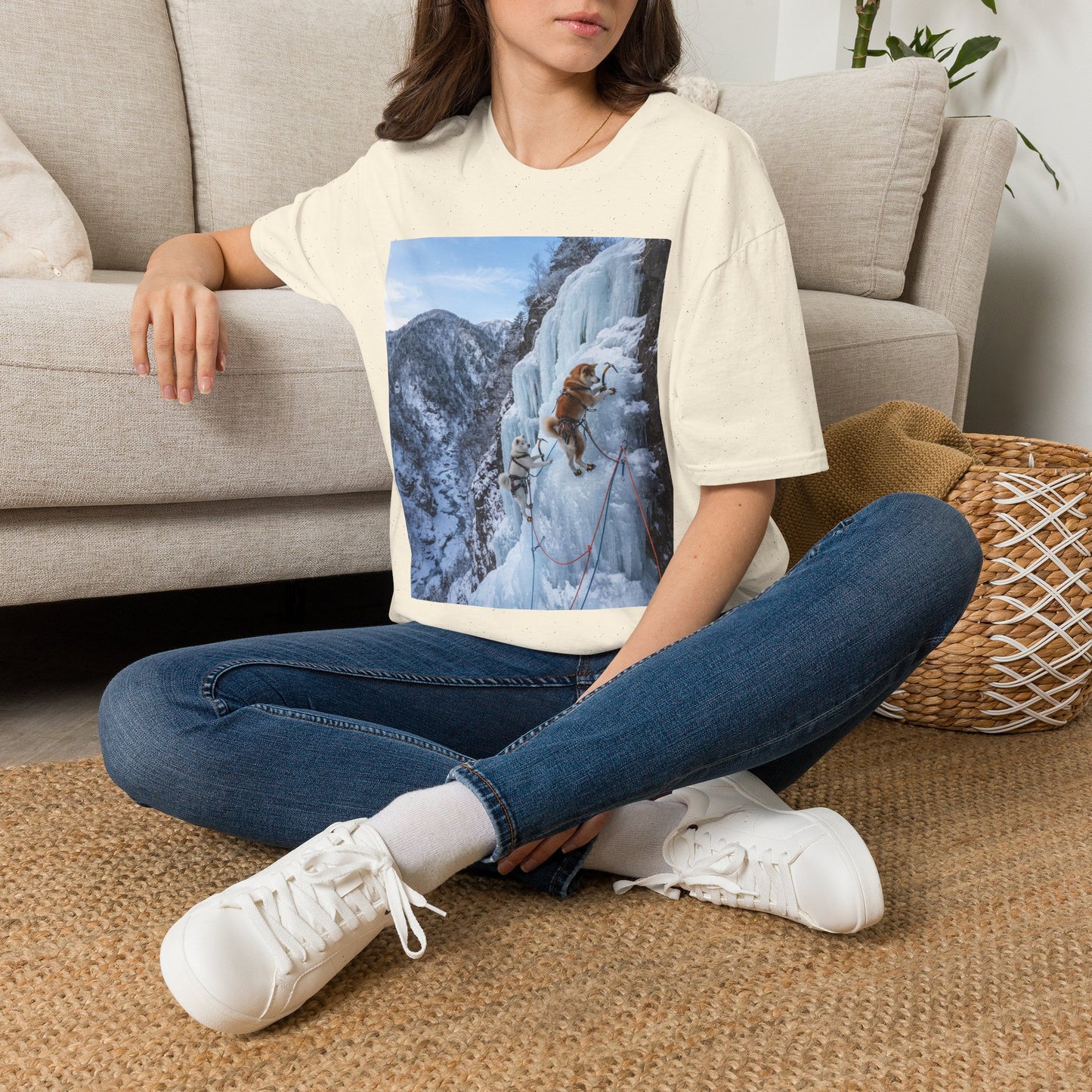 Akita Tee Shirt