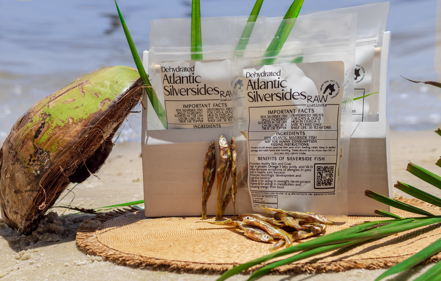 Éperlan de l'Atlantique déshydraté – 57 g | Raw Instincts | Friandises artisanales de Floride pour chats et chiens