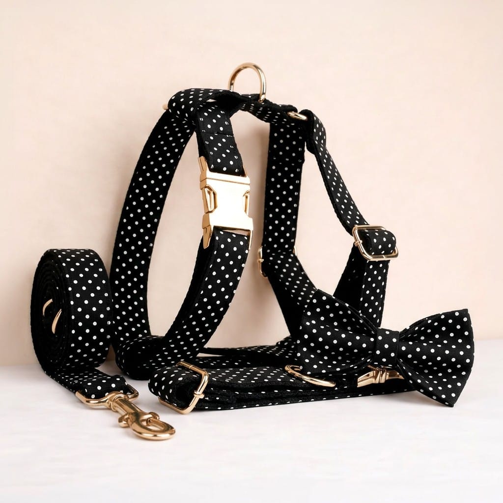 Ensemble classique personnalisé à pois noirs