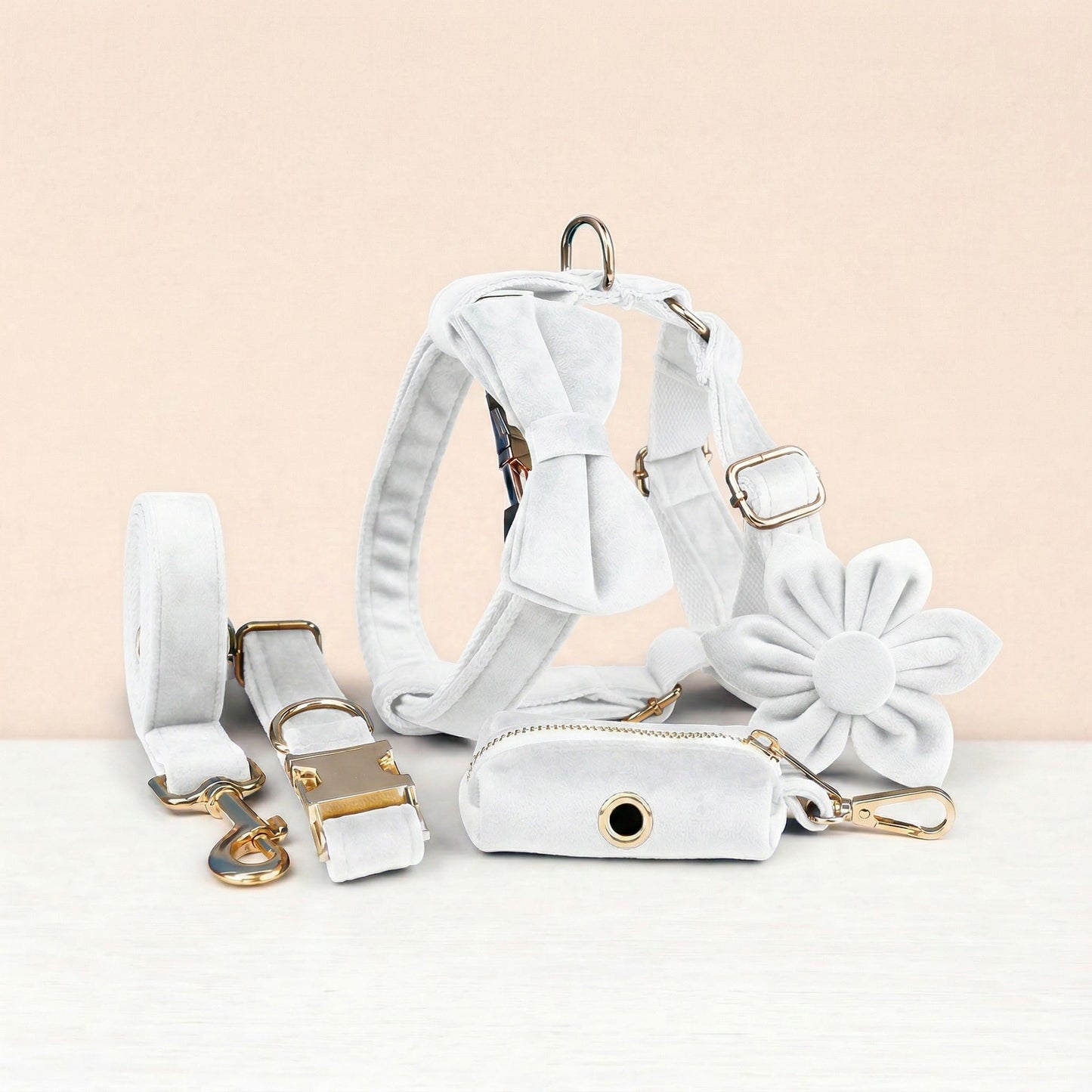 Conjunto clásico de terciopelo blanco personalizado para bodas