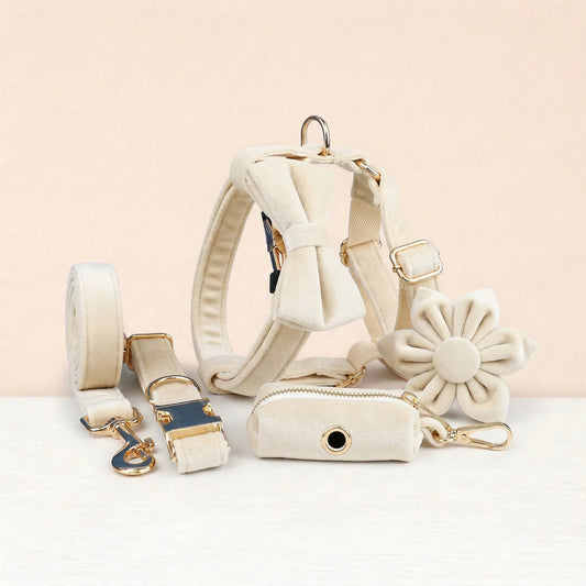 Ensemble classique personnalisé en velours blanc laiteux