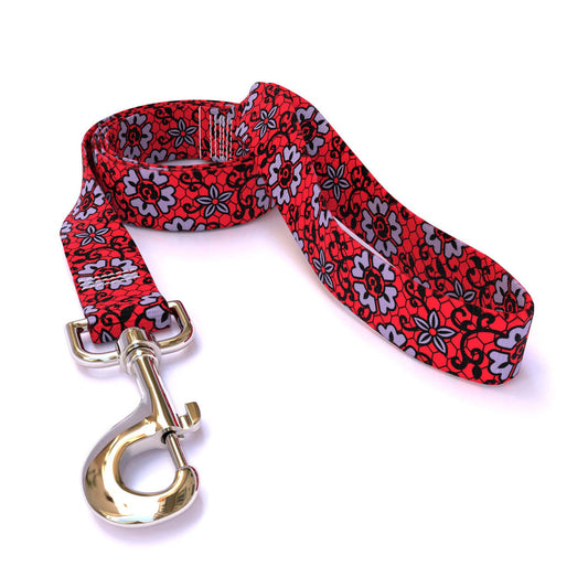 Laisse pour chien à fleurs en dentelle rouge