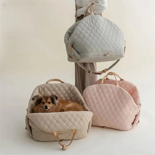 Le sac de transport matelassé Verona Luxe Carrier - Sac de transport de créateur pour animaux de compagnie