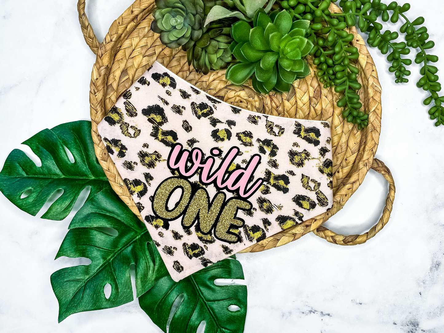 Bandana de cumpleaños para perro "Wild One"