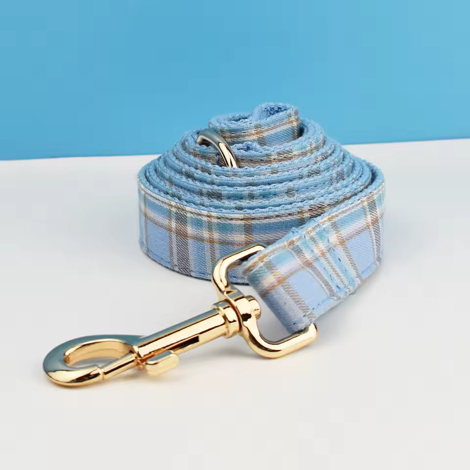 Ensemble collier, laisse et harnais pour chien, motif à carreaux bleus