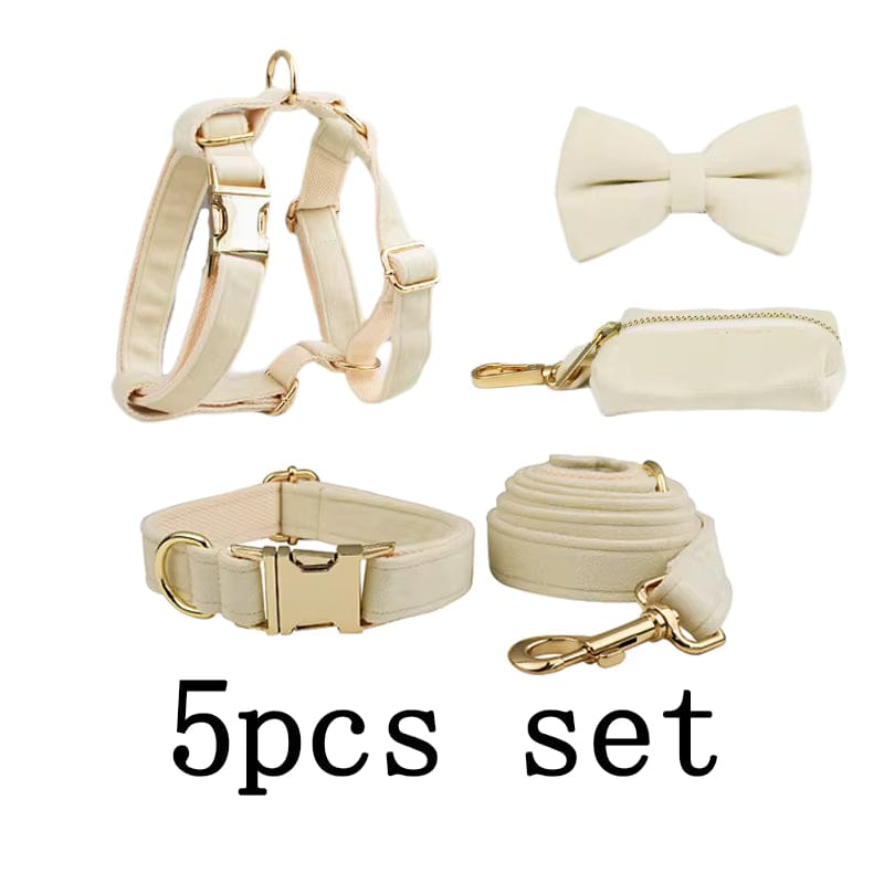 Ensemble classique personnalisé en velours blanc laiteux