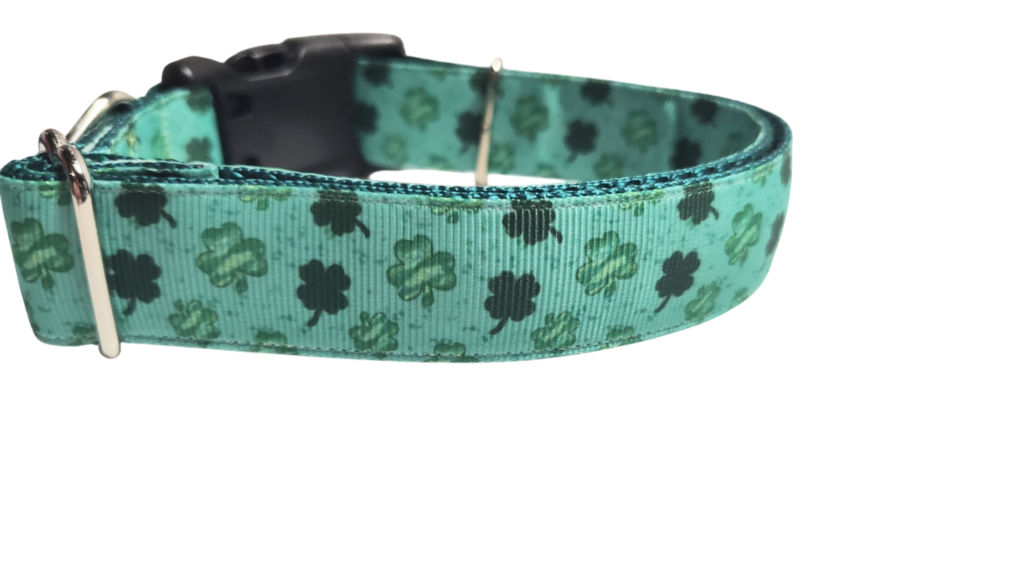 Lucky Clover Nylon Dog Collar