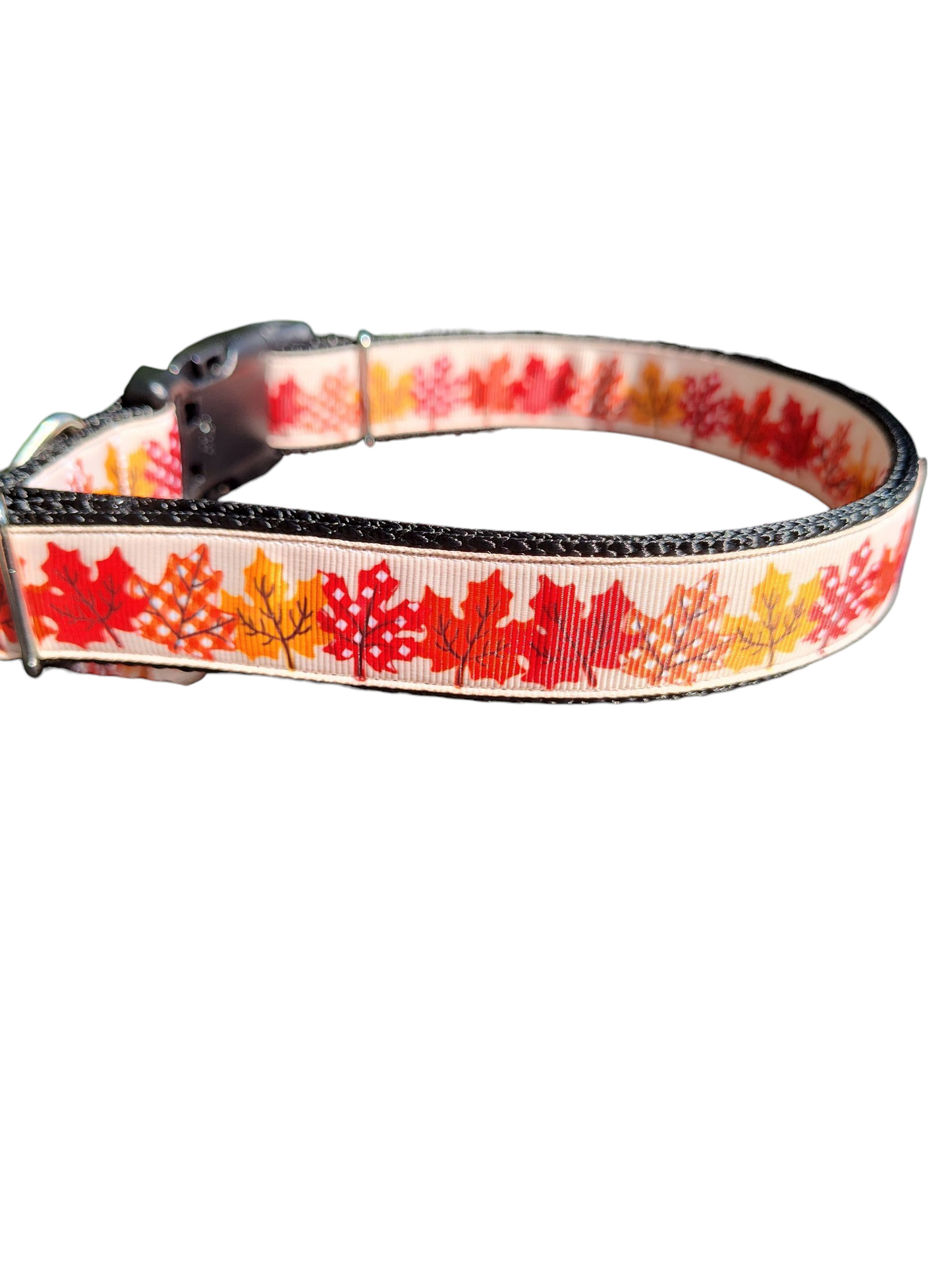 Collar de nailon para perro con hojas de arce