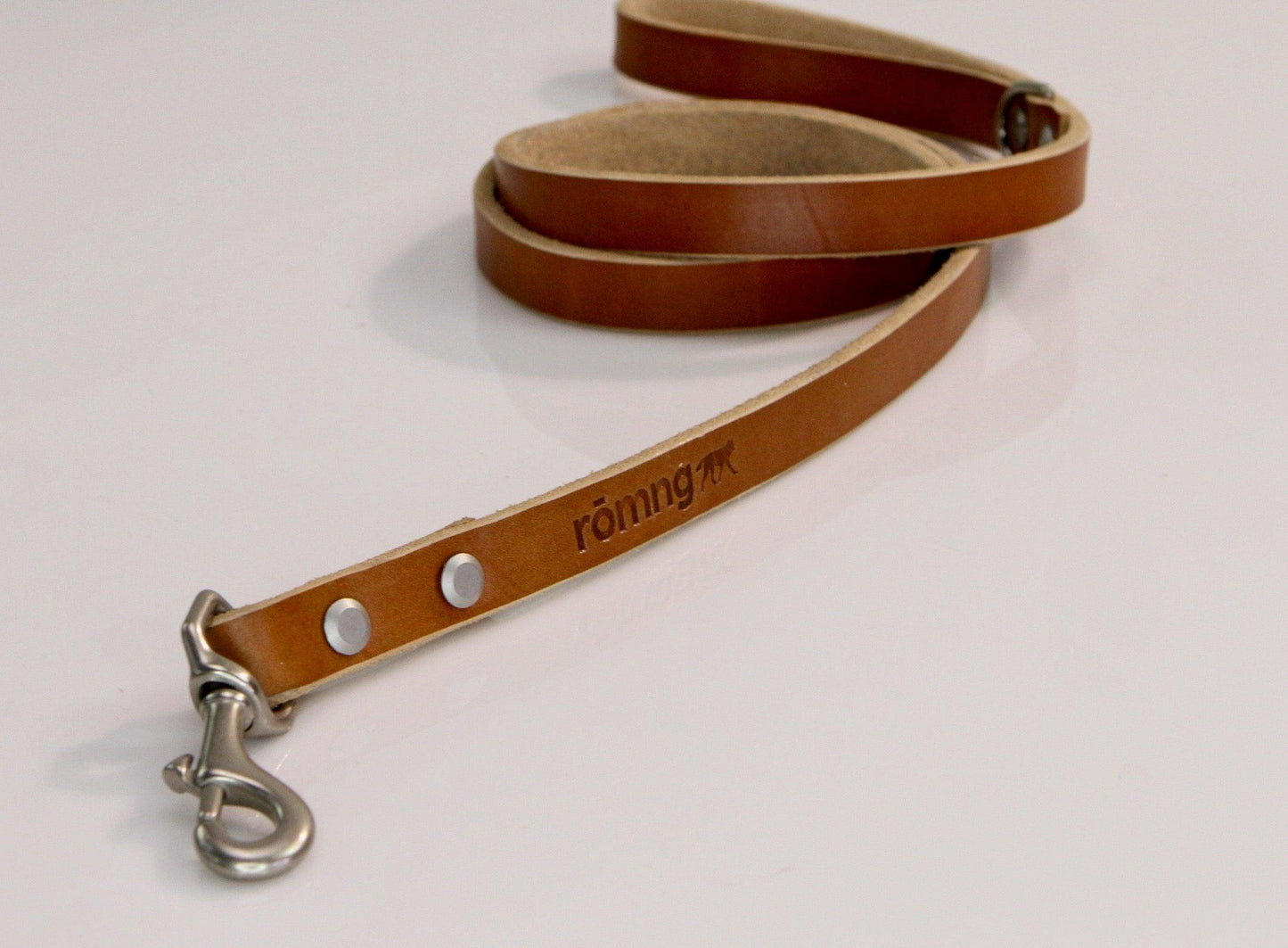 laisse pour chien en cuir faite à la main