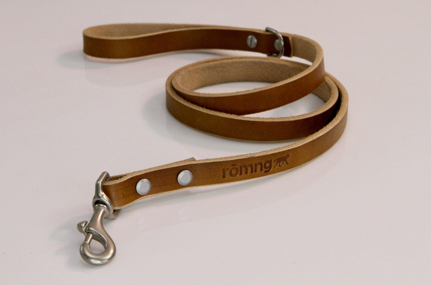 laisse pour chien en cuir faite à la main