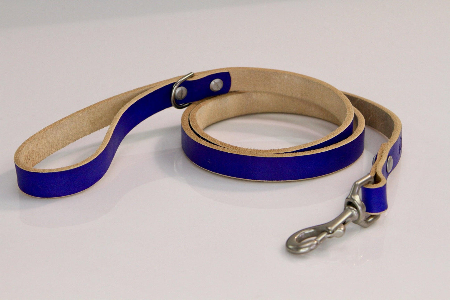 laisse pour chien en cuir faite à la main